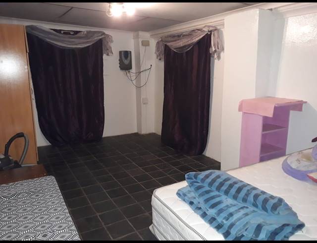 4 BEDROOM FREESTANDING FOR SALE IN MOOINOOI
